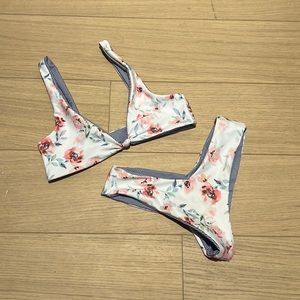 Skatie fully reversible PENNY + MANDI like new both size small